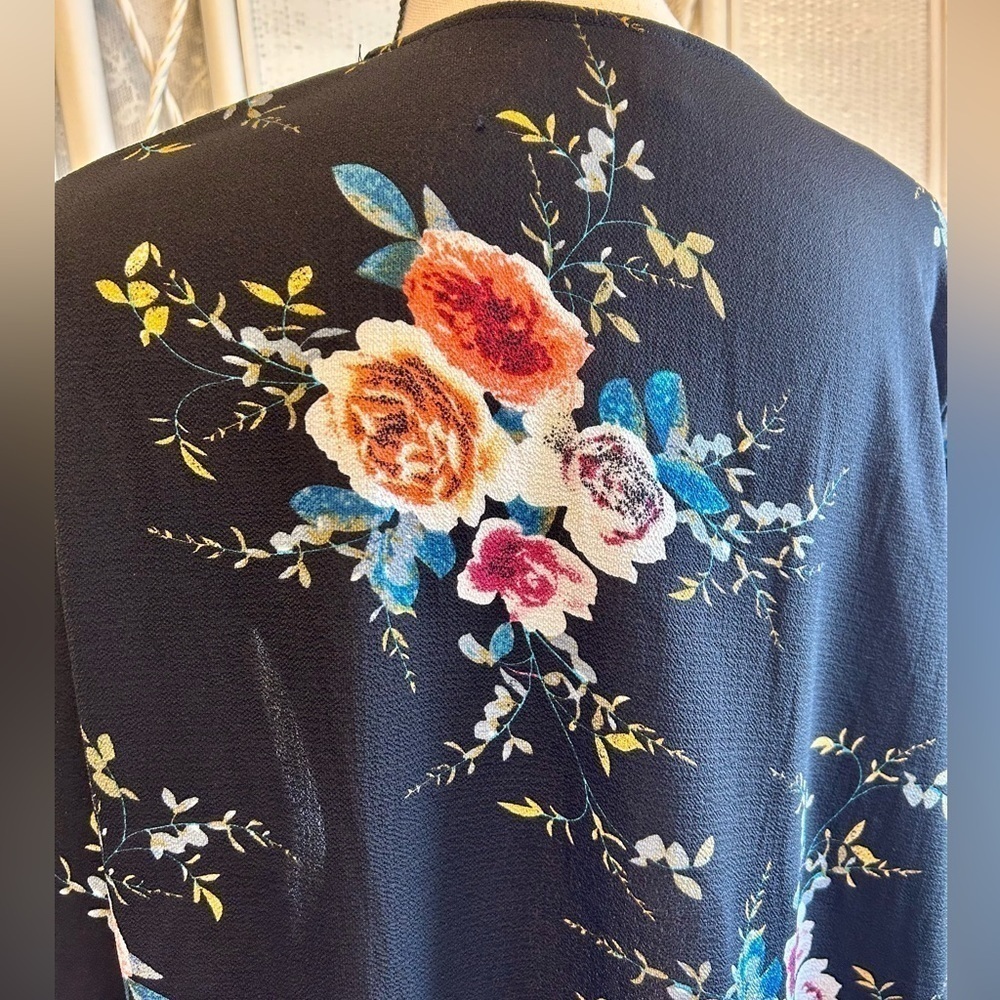 Abollria Kimono Floral Dark Blue and Pink Open Front Blouse size Large - Picture 8 of 16